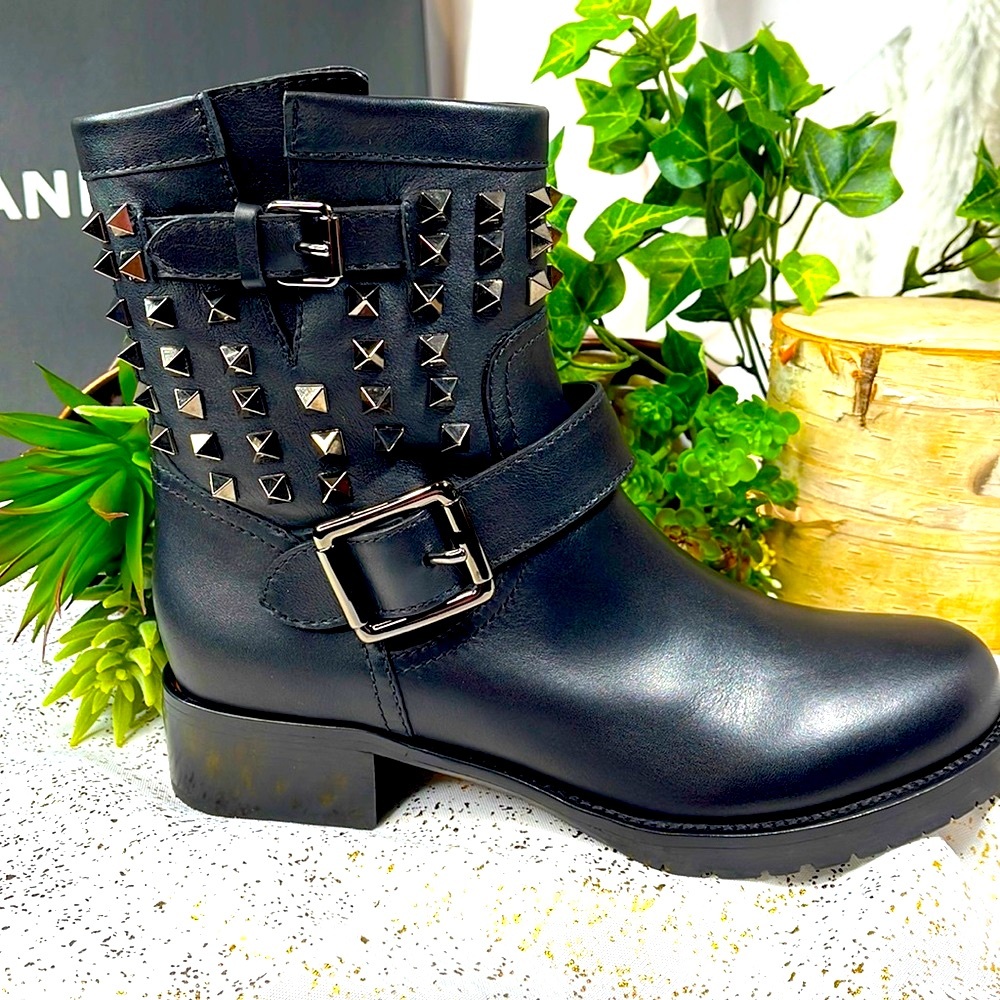 VALENTINO GARAVANI Boots Rock Studded Biker Boots 7.5 $1500